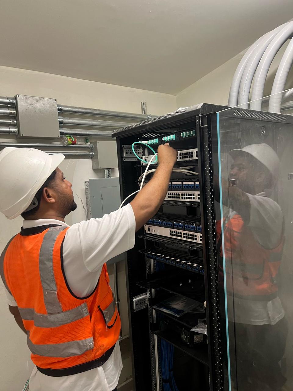 Personal autorizado ElecomSRL